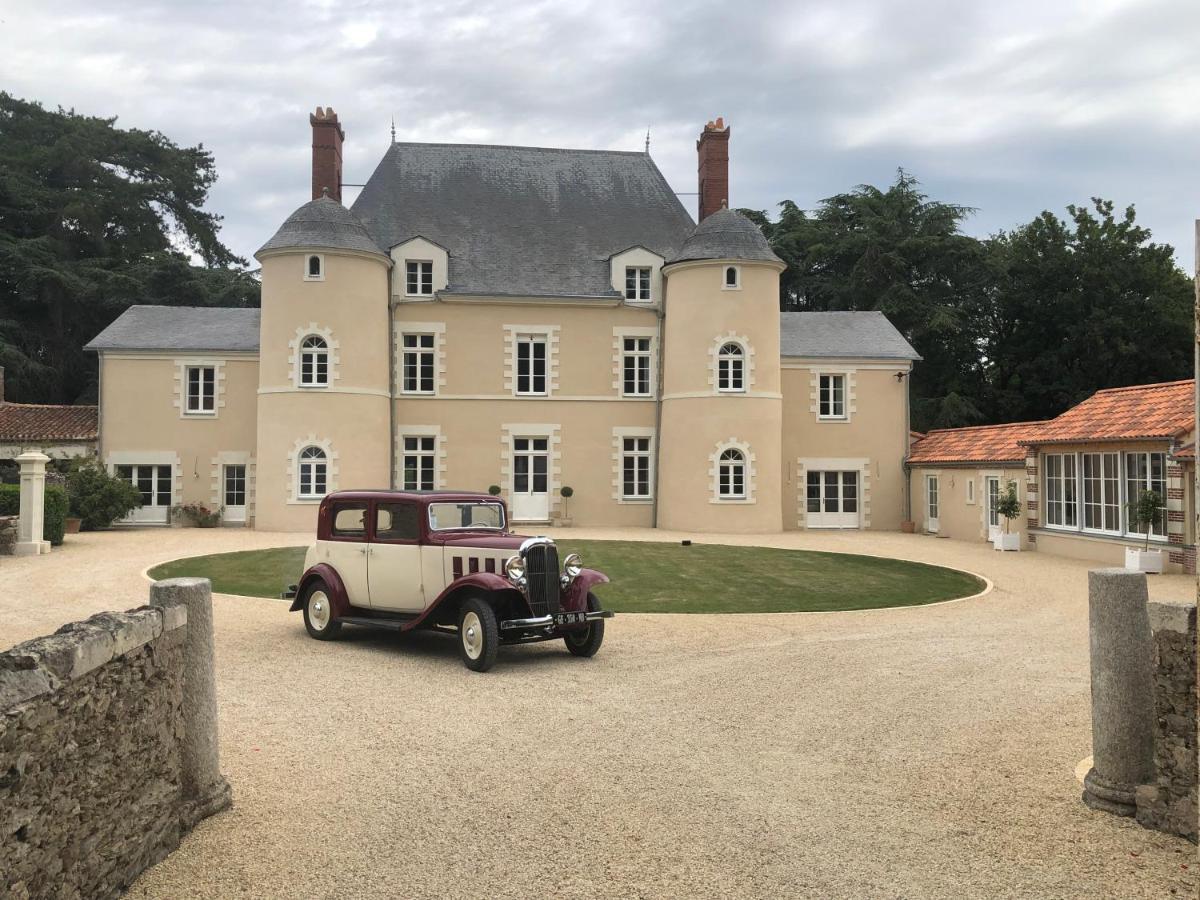Domaine De La Mazure Bed & Breakfast La Chapelle-Basse-Mer Exterior photo