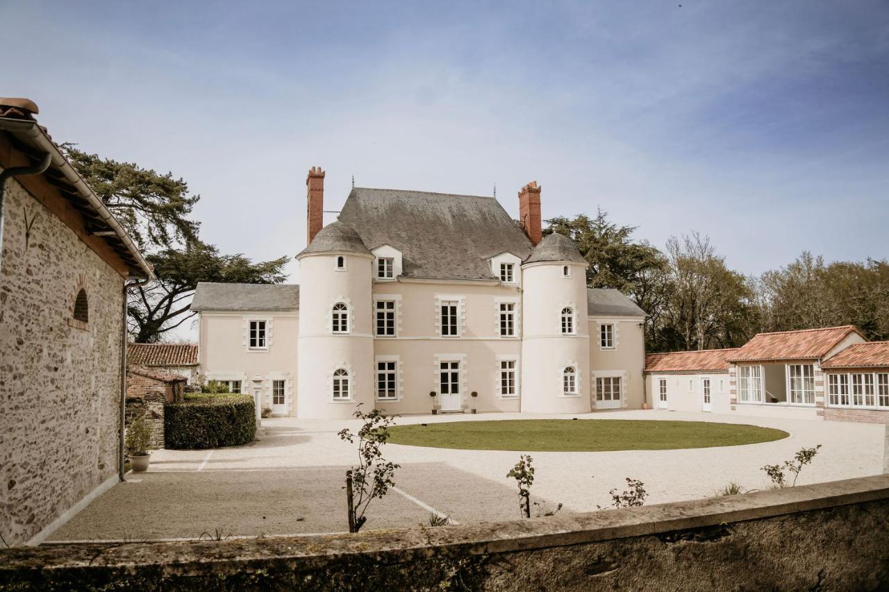 Domaine De La Mazure Bed & Breakfast La Chapelle-Basse-Mer Exterior photo